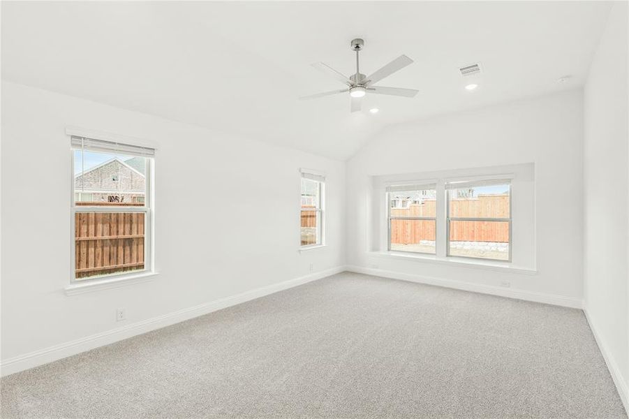 Spacious, unfurnished interior of a new home in Sutton Fields, Celina (Image 19).