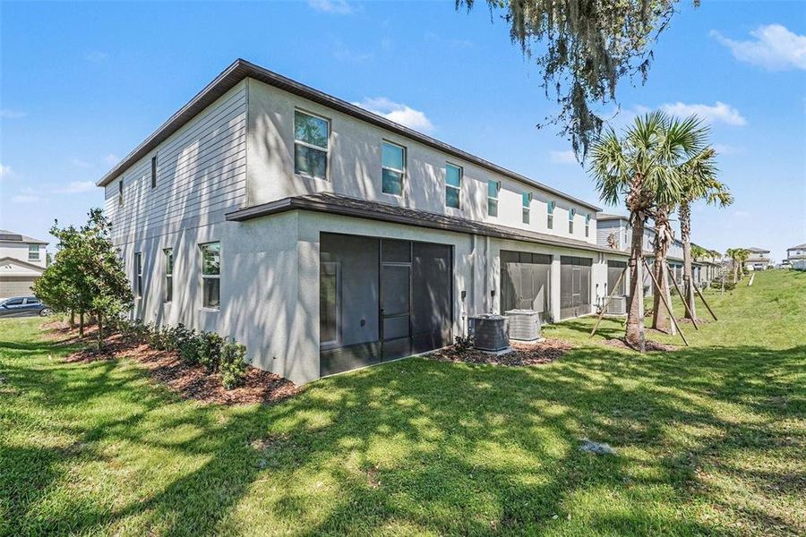 Exterior details and patio area of a home in , Zephyrhills (Image 19).