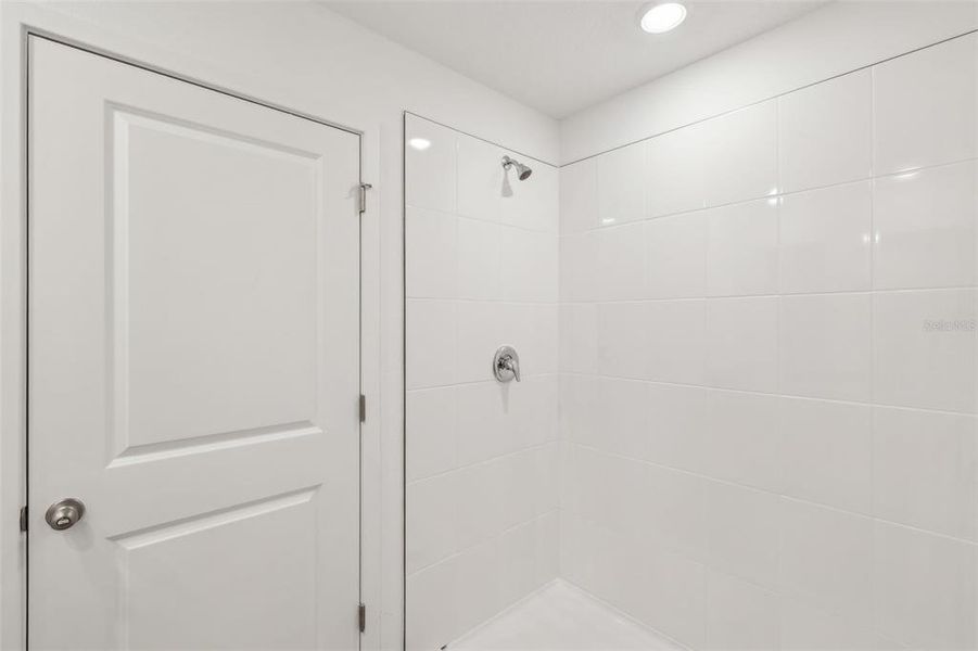 Spacious, unfurnished interior of a new home in Flagler Village - Classic Series, Palm Coast (Image 22).