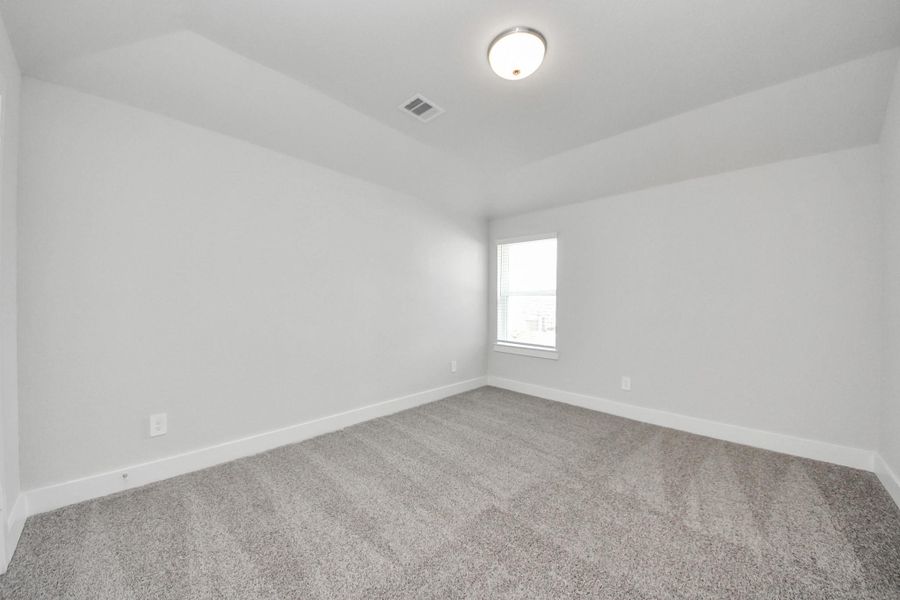 Spacious, unfurnished interior of a new home in Laurel Landing: Landmark Collection, Alvin (Image 23).