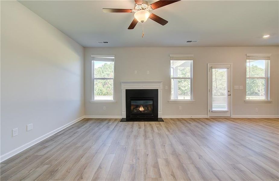 Spacious, unfurnished interior of a new home in Burchwood, Stockbridge (Image 20).