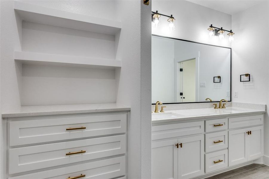 Furnished interior view inside a new home in , Fort Worth (Image 6).