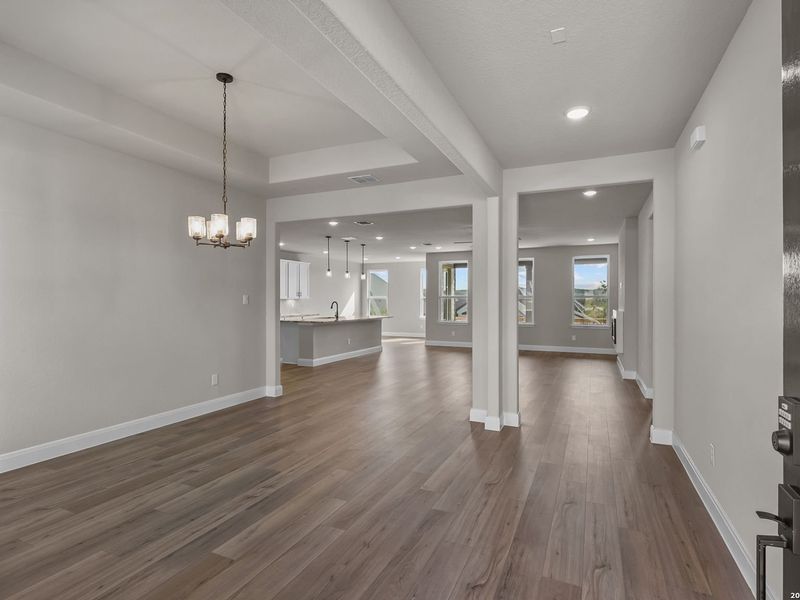 Spacious, unfurnished interior of a new home in Potranco Oaks, Castroville (Image 22).