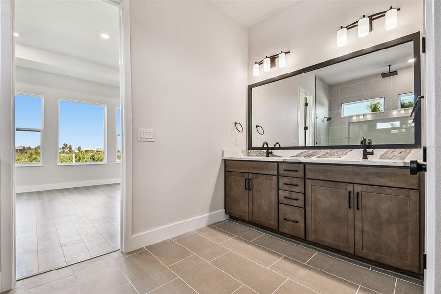 Furnished interior view inside a new home in Palmera Wellen Park - Classic Series, Venice (Image 15).