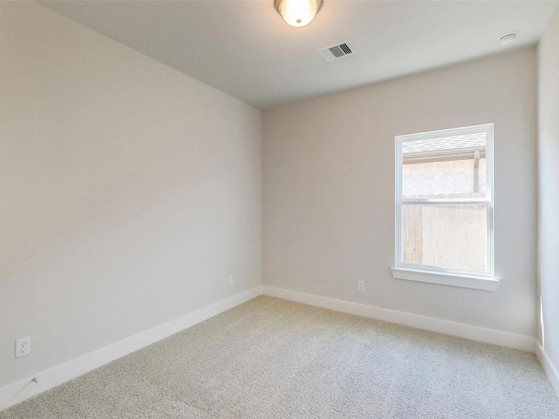 Spacious, unfurnished interior of a new home in Sunterra, Katy (Image 34).