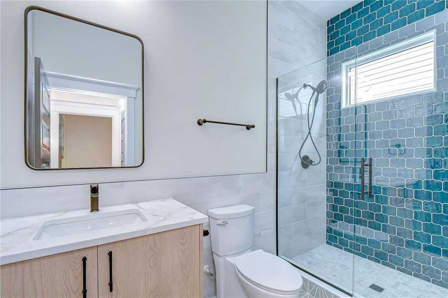 Furnished interior view inside a new home in , Tampa (Image 5).