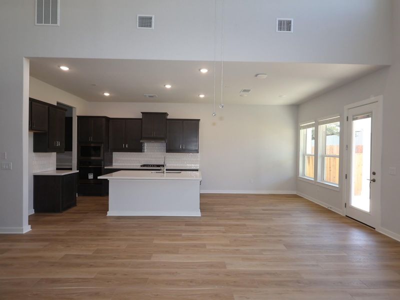 Spacious, unfurnished interior of a new home in Edgewood, Leander (Image 24). Spacious, unfurnished interior of a new home in Edgewood, Leander (Image 24).