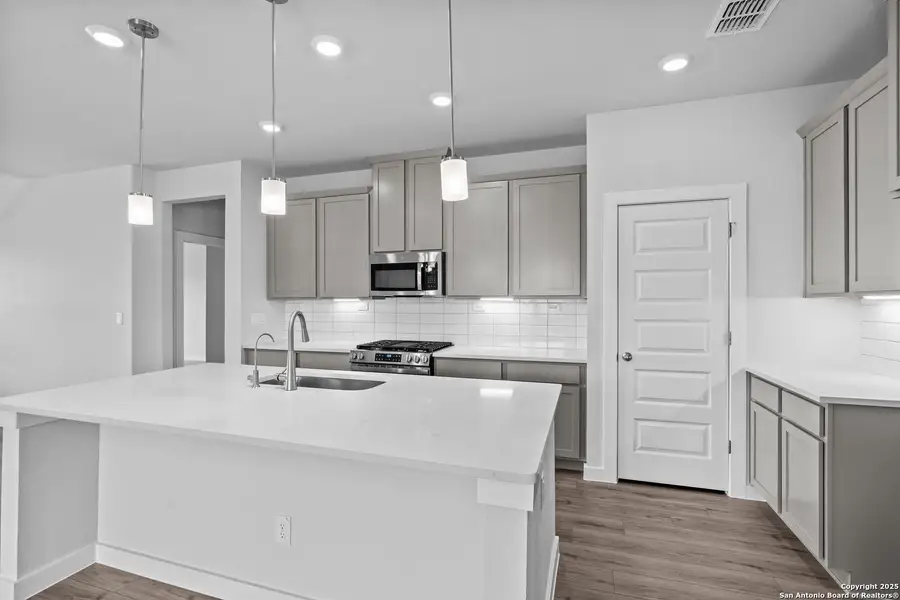 Furnished interior view inside a new home in Weltner Farms 50’s, New Braunfels (Image 5). Furnished interior view inside a new home in Weltner Farms 50’s, New Braunfels (Image 5).