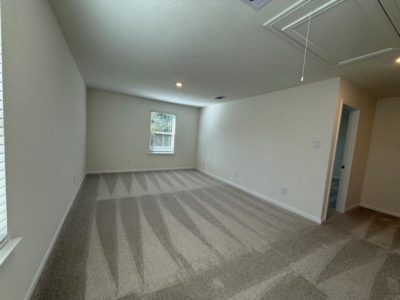 Spacious, unfurnished interior of a new home in Oakwood Trails, Tomball (Image 10). Spacious, unfurnished interior of a new home in Oakwood Trails, Tomball (Image 10).
