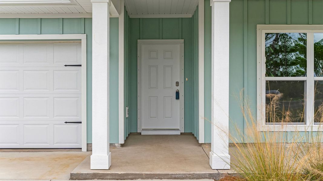 Representative exterior details of a home built from the The Rhett by D.R. Horton in Pine Creek and Heron Walk, Port St. Joe (Image 3).