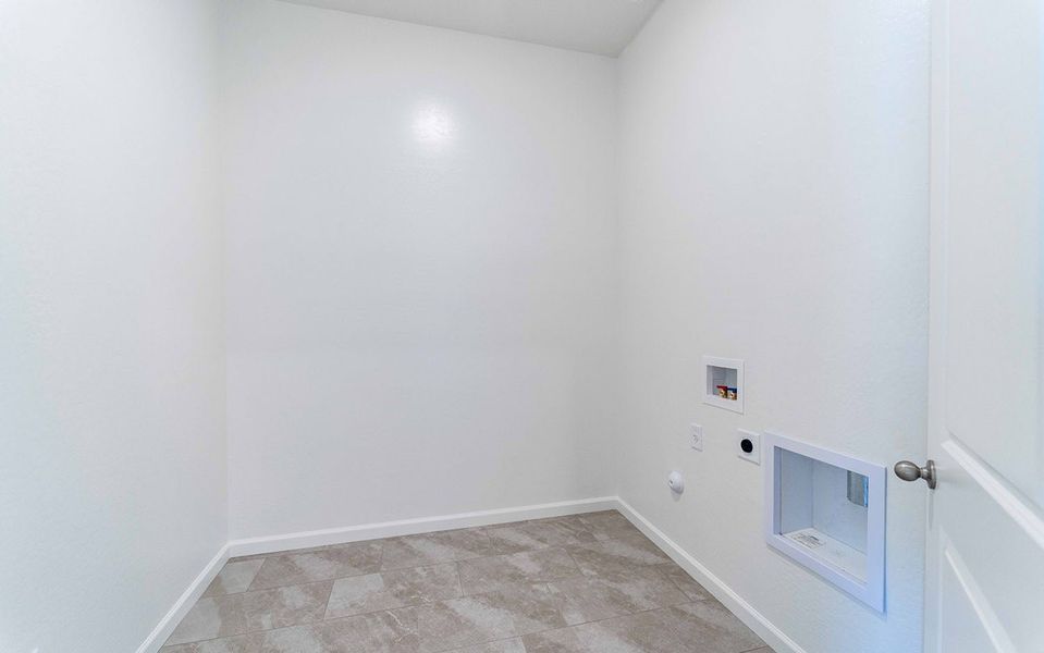 Furnished interior view inside a new home in Heritage Pointe, Chino Valley (Image 12).