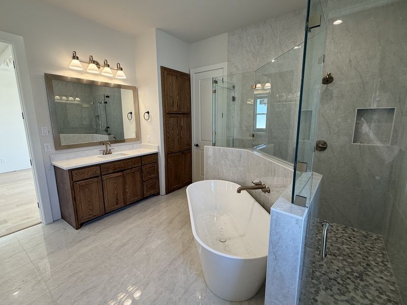 Furnished interior view inside a new home in Aledo Heights - Aledo ISD, Aledo (Image 7).