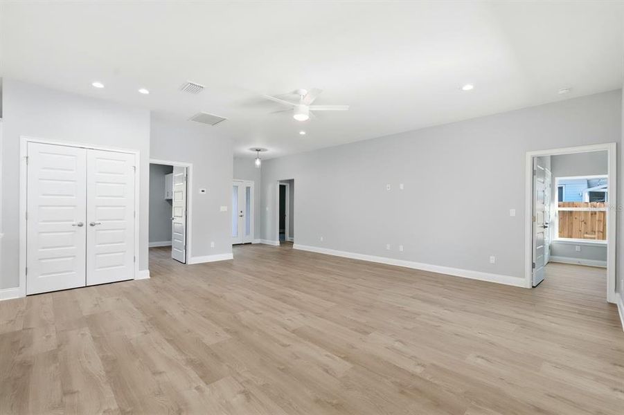 Spacious, unfurnished interior of a new home in , New Smyrna Beach (Image 16).