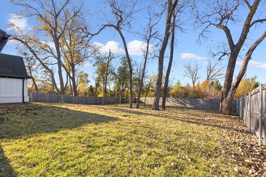Exterior details and patio area of a home in , Waco (Image 24).