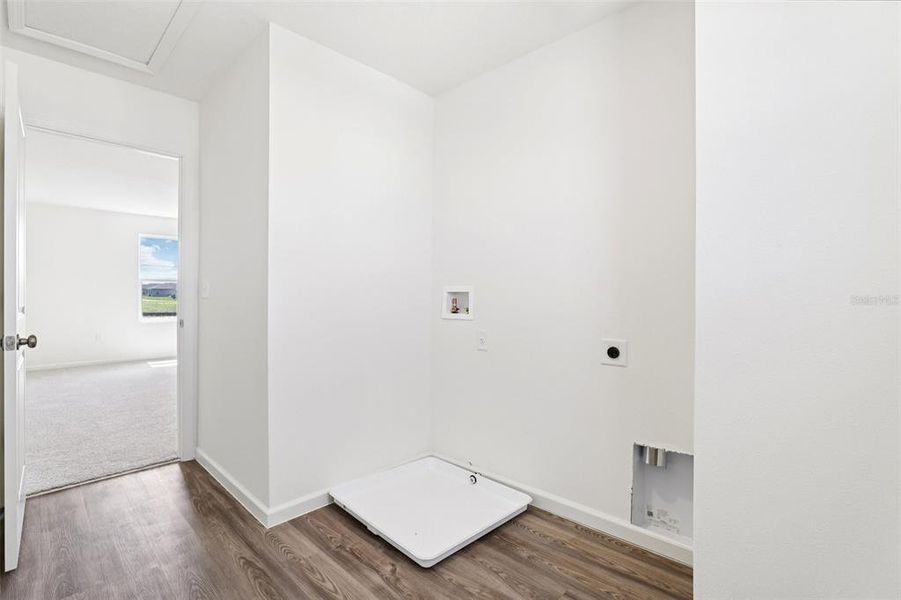 Spacious, unfurnished interior of a new home in The Grove at Scenic Terrace, Lake Hamilton (Image 29).