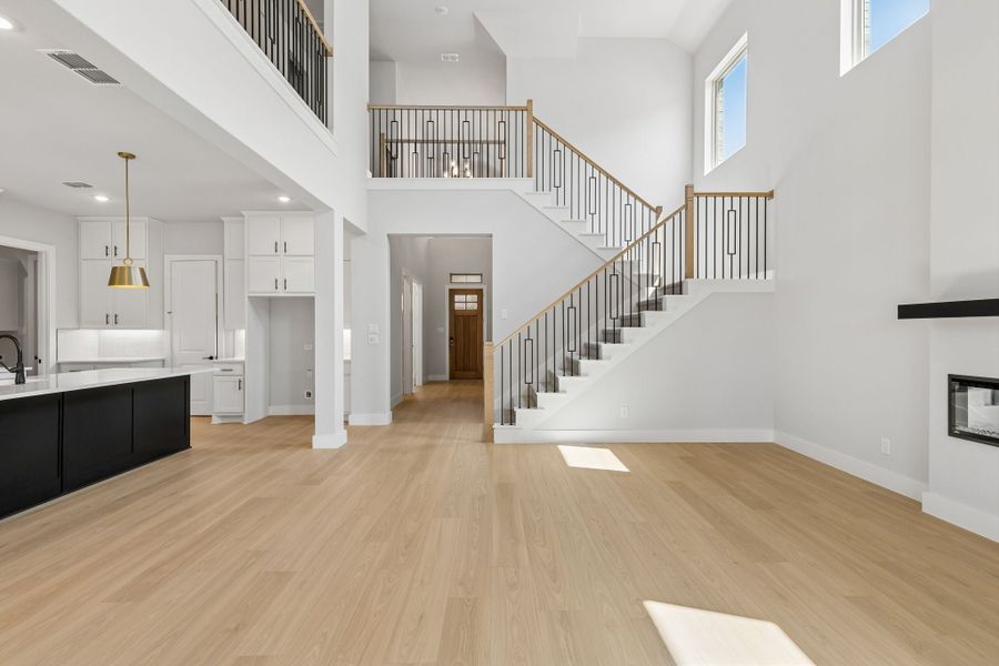Spacious, unfurnished interior of a new home in Painted Tree Lakeside, McKinney (Image 17). Spacious, unfurnished interior of a new home in Painted Tree Lakeside, McKinney (Image 17).