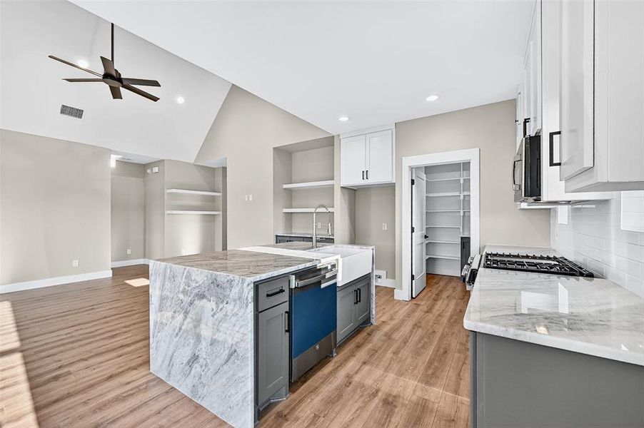 Furnished interior view inside a new home in , Sherman (Image 3).