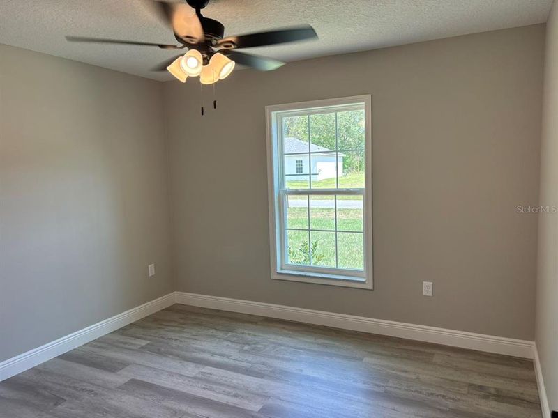 Spacious, unfurnished interior of a new home in , Dunnellon (Image 23).