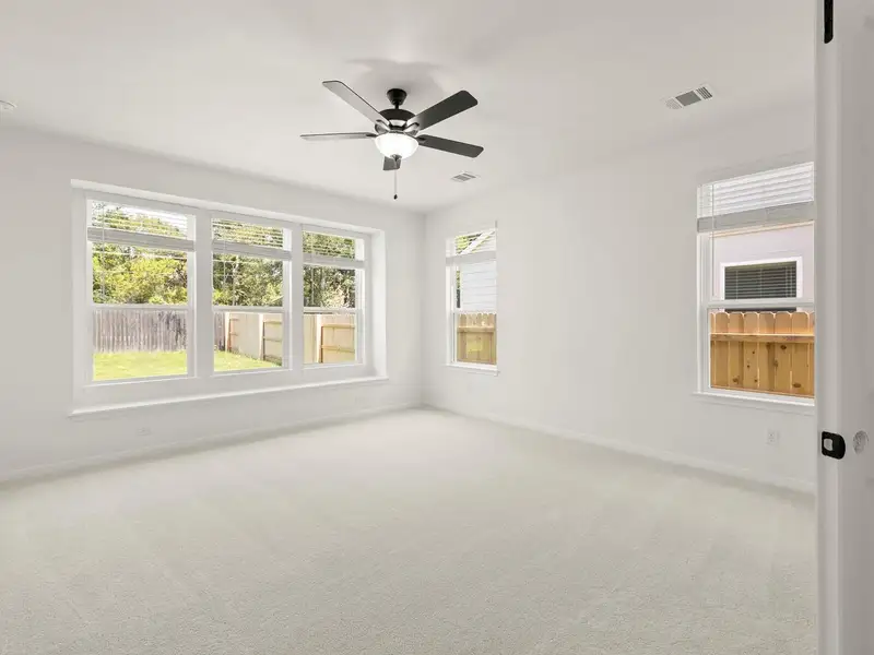 Spacious, unfurnished interior of a new home in Orchard Ridge, Liberty Hill (Image 16).