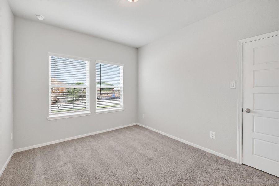 Spacious, unfurnished interior of a new home in Rollingbrook Estates, Baytown (Image 24).