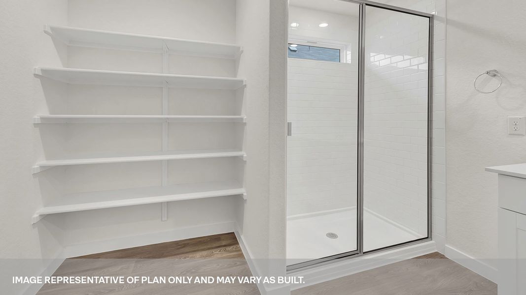 Image 25 representing the The Courtland by D.R. Horton in Sonoma Oaks, Fredericksburg, TX.