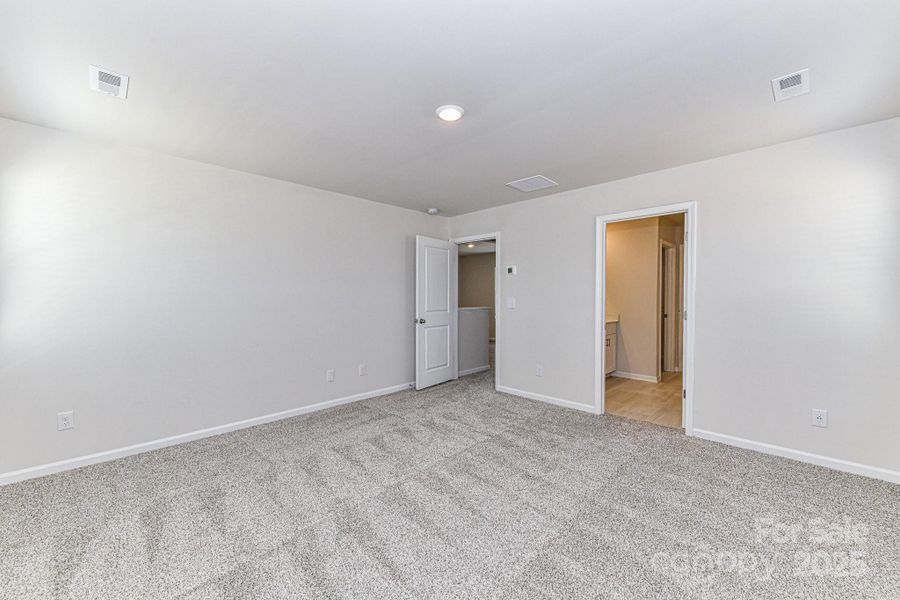 Spacious, unfurnished interior of a new home in Shepherds Landing, Mooresville (Image 22).