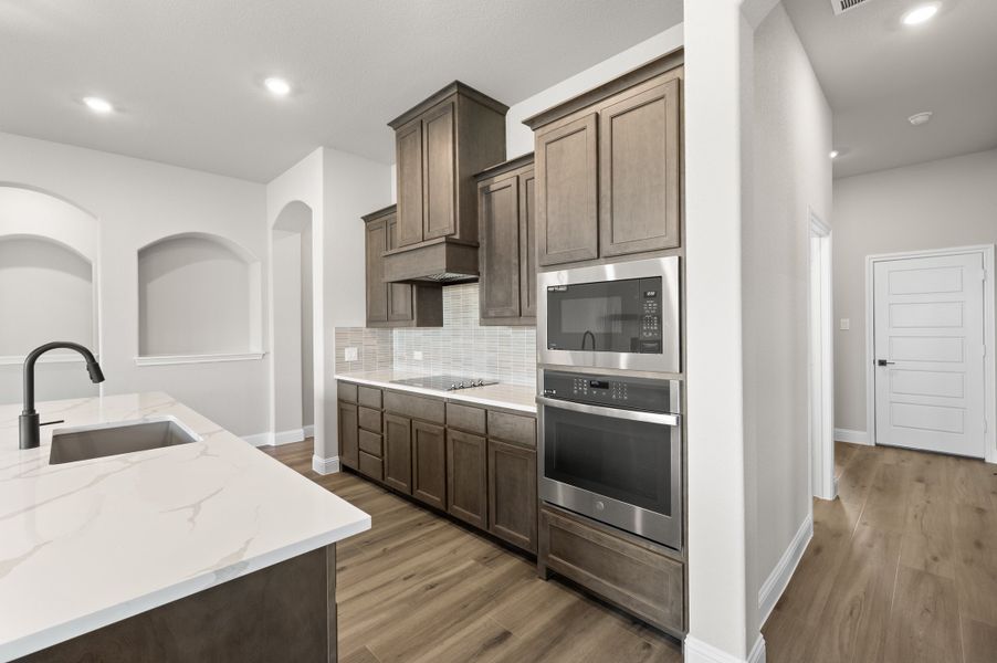 Furnished interior view inside a new home in Waterford Park, Weatherford (Image 9).