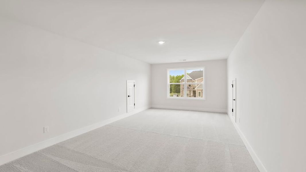 Spacious, unfurnished interior of a new home in Alder Pond, Campobello (Image 26).