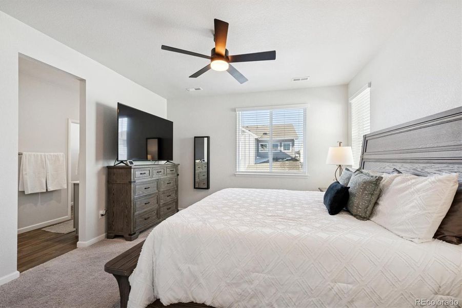 Entrance to ensuite bath Entrance to ensuite bath