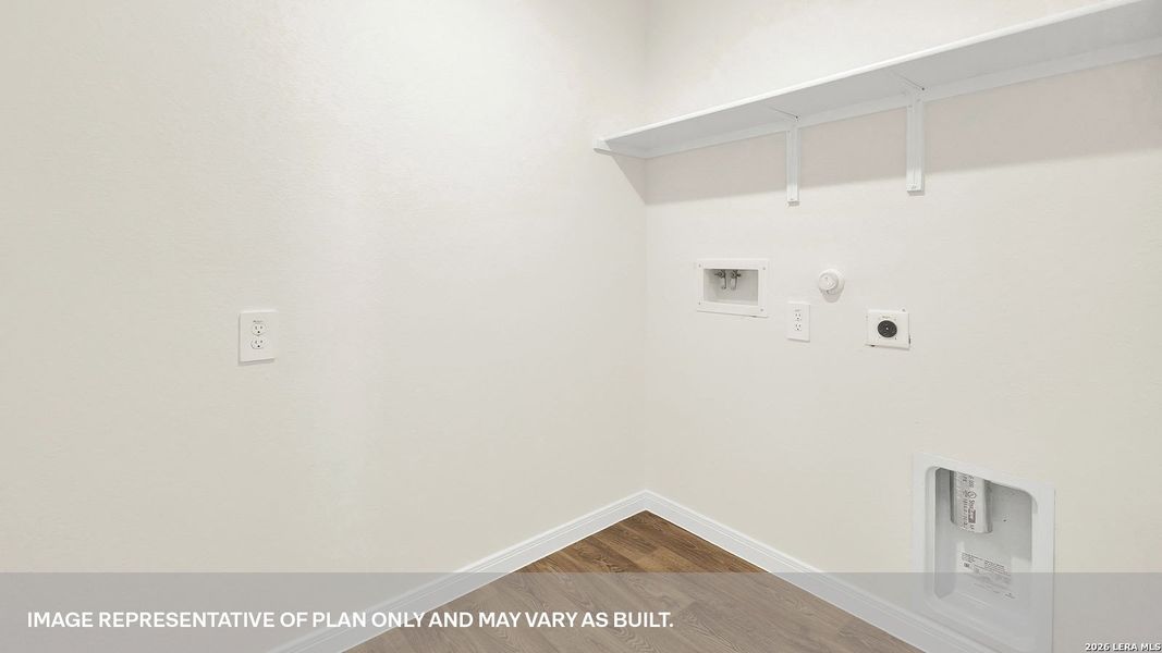 Spacious, unfurnished interior of a new home in Paramount, Kyle (Image 20).