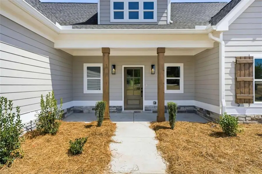 Exterior details and patio area of a home in , Monroe (Image 3).