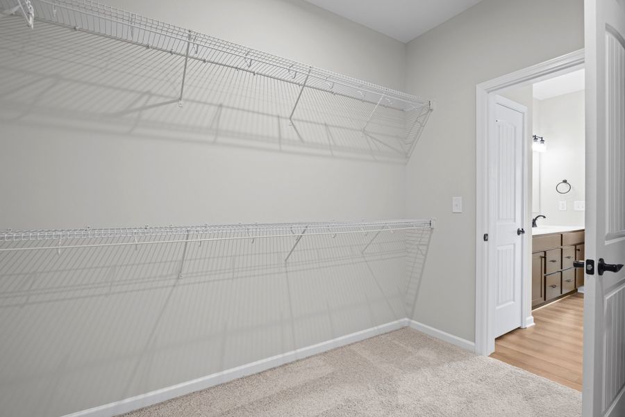 Representative unfurnished interior of a home built from the Edenton by Fischer Homes in Easton Park, Dallas (Image 28).