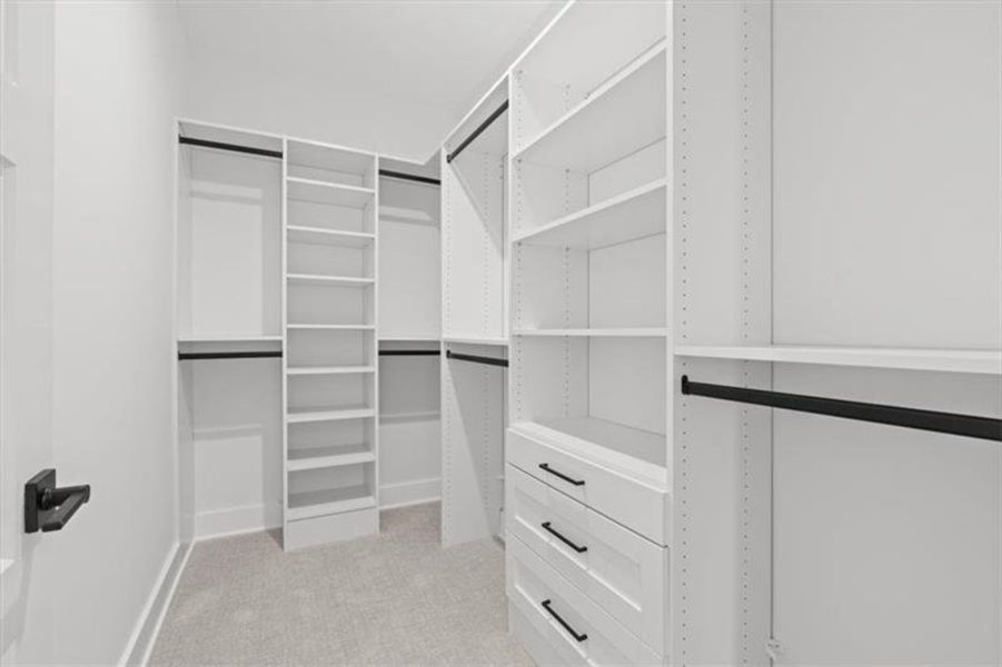 Image 68 of a home in .