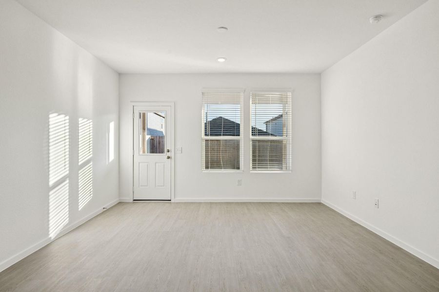 Spacious, unfurnished interior of a new home in Decker Farms, Magnolia (Image 24).