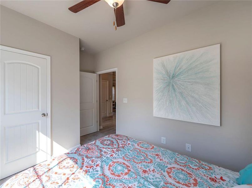 Spacious, unfurnished interior of a new home in Fair Oak, Calhoun (Image 16).