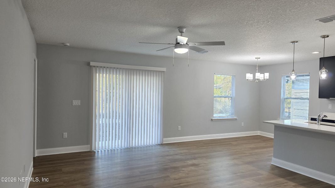 Spacious, unfurnished interior of a new home in , Jacksonville (Image 18).