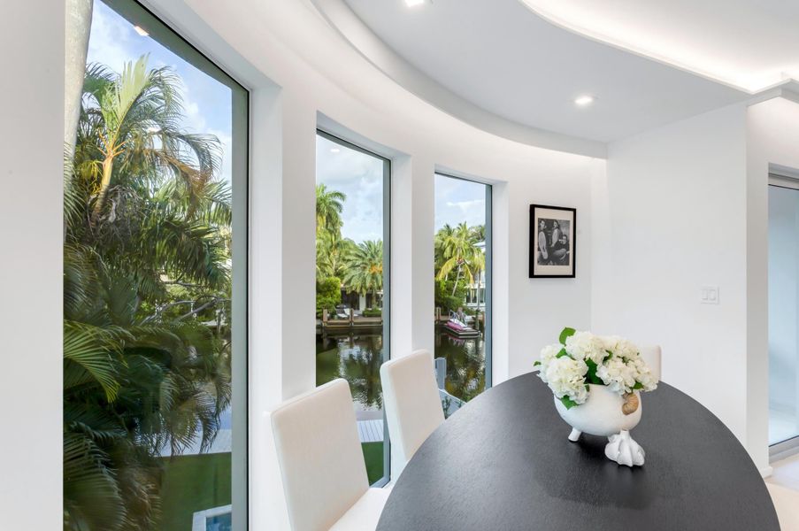 mls_DINING_TO_VIEW_EB