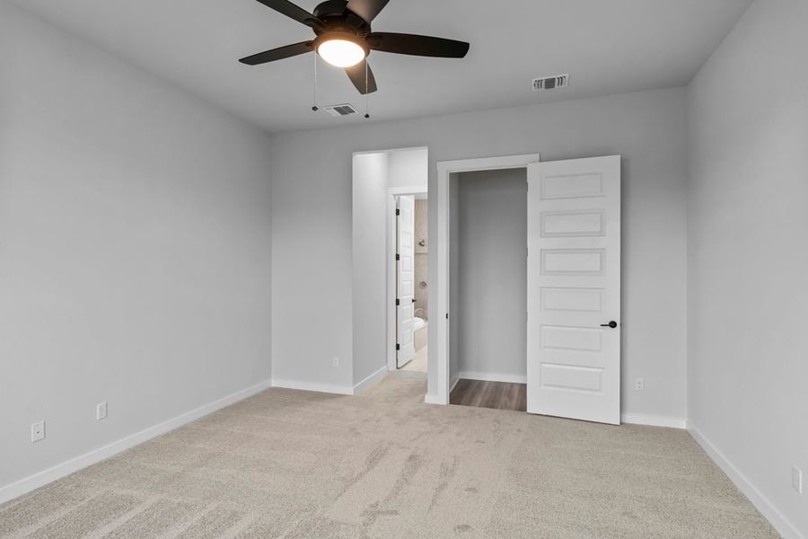 Spacious, unfurnished interior of a new home in Park Collection at Lariat, Liberty Hill (Image 31). Spacious, unfurnished interior of a new home in Park Collection at Lariat, Liberty Hill (Image 31).