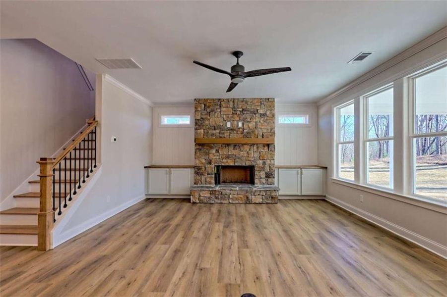 Image 90 of a home in .