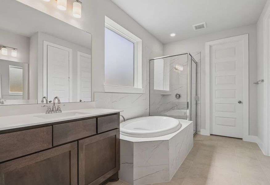 Homesite 1504 Primary Bath - 12 of 22