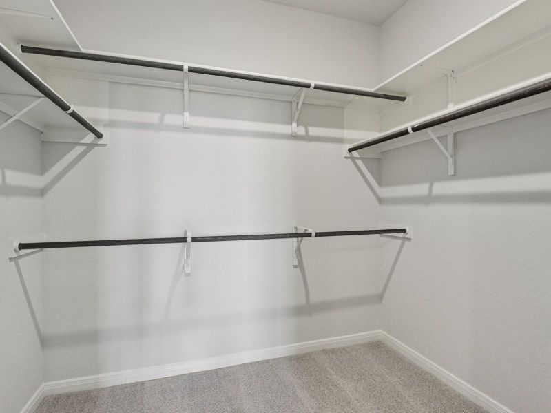 Spacious, unfurnished interior of a new home in Remington Ranch, San Antonio (Image 23).