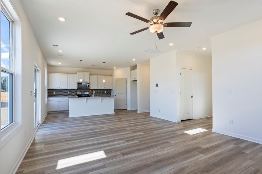 Spacious, unfurnished interior of a new home in Portrait Hills, Aiken (Image 13).