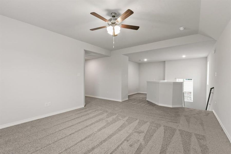 Spacious, unfurnished interior of a new home in Deer Creek, Fort Worth (Image 21). Spacious, unfurnished interior of a new home in Deer Creek, Fort Worth (Image 21).