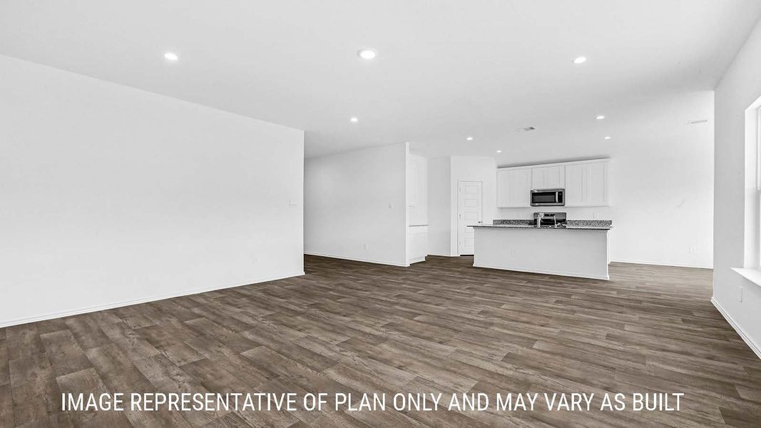 Spacious, unfurnished interior of a new home in Holly Trails, Sour Lake (Image 13).