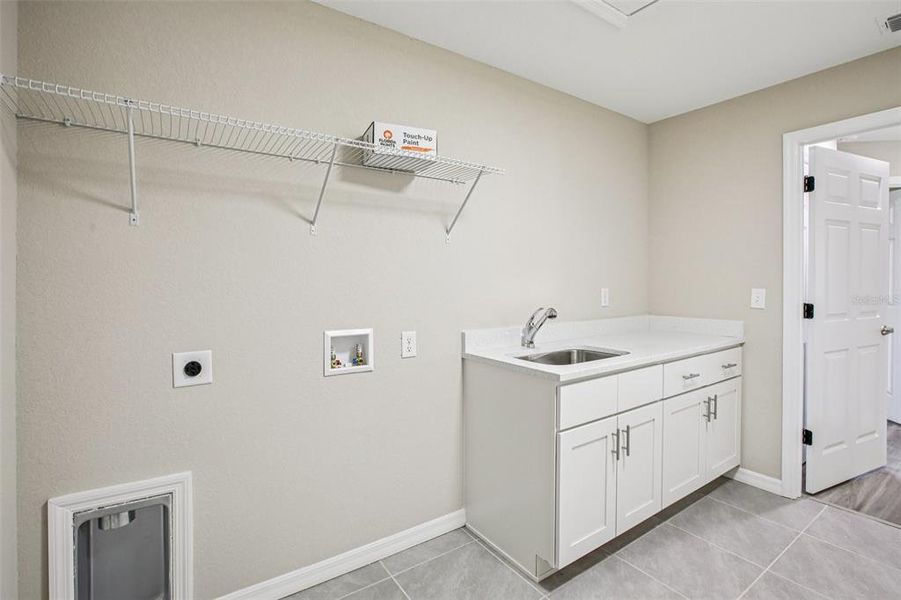 Furnished interior view inside a new home in , Bushnell (Image 12). Furnished interior view inside a new home in , Bushnell (Image 12).