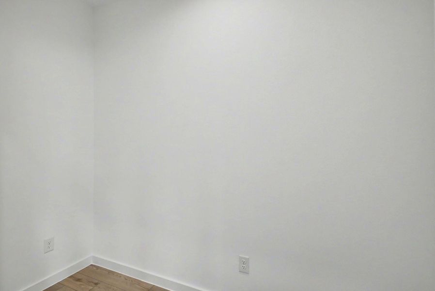 Spacious, unfurnished interior of a new home in , Houston (Image 15).