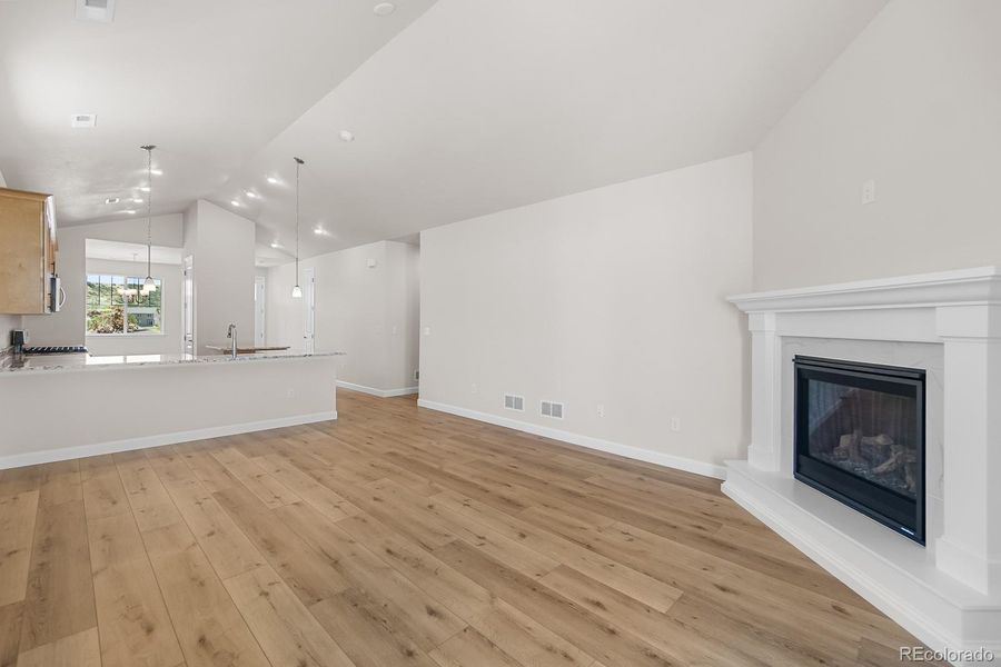 Spacious, unfurnished interior of a new home in Rhyolite Ranch, Castle Rock (Image 42).