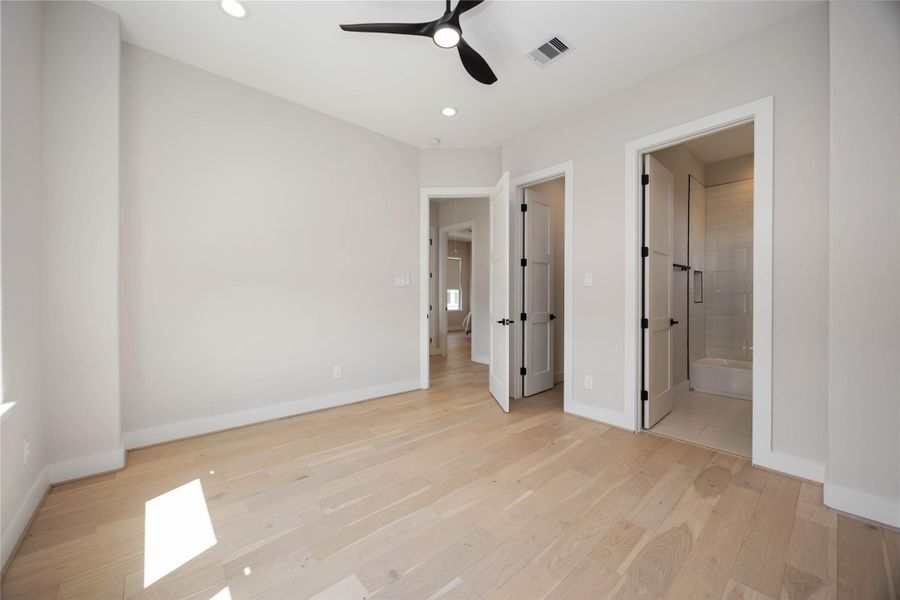 Spacious, unfurnished interior of a new home in , Houston (Image 25). Spacious, unfurnished interior of a new home in , Houston (Image 25).