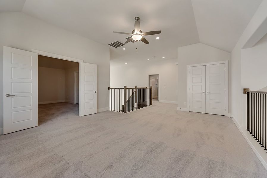 Representative unfurnished interior of a home built from the Anson - SH 4437 by Shaddock Homes in Grand Oaks at Green Meadows - 50', Celina (Image 32). Representative unfurnished interior of a home built from the Anson - SH 4437 by Shaddock Homes in Grand Oaks at Green Meadows - 50', Celina (Image 32).