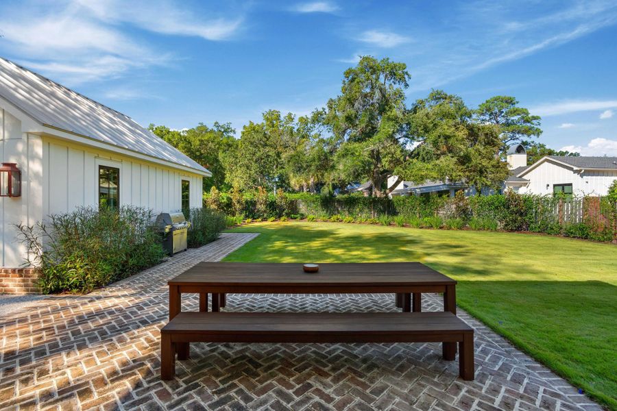 Image 51 of a home in .